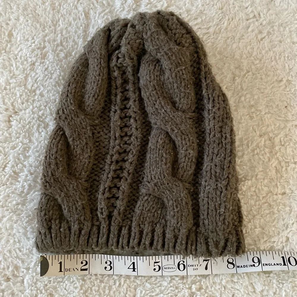 ❤️ Grey Knit Beanie Hat